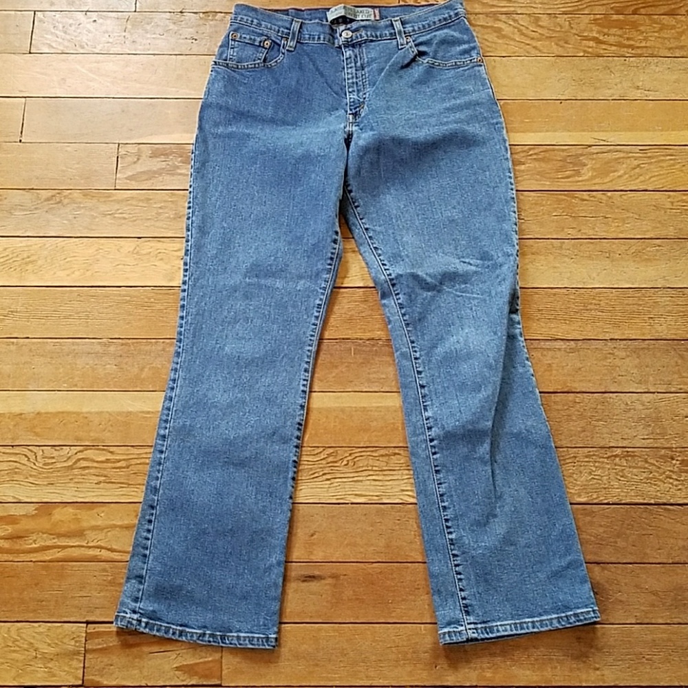 Levis 550 Relaxed Boot Cut High Waist Mom Jeans